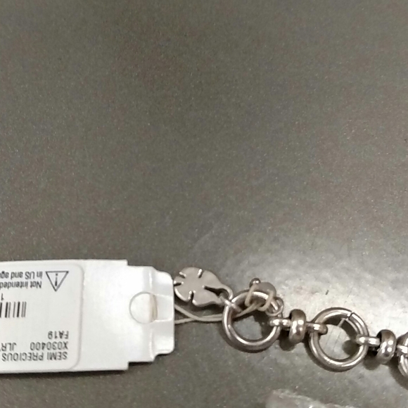 Lucky Brand Bracelet & Earrings - Picture 5 of 6